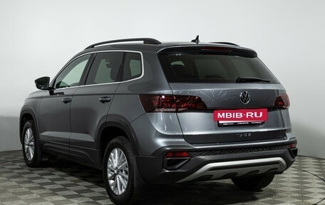 Volkswagen Taos, 2021 год, 2 300 000 рублей, 8 фотография