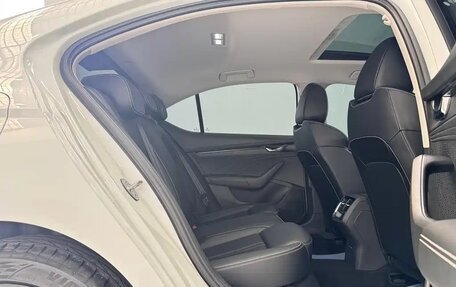 Skoda Octavia IV, 2023 год, 1 750 000 рублей, 12 фотография