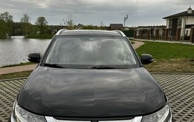 Mitsubishi Outlander III рестайлинг 3, 2016 год, 1 900 000 рублей, 1 фотография