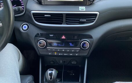 Hyundai Tucson III, 2019 год, 2 600 000 рублей, 11 фотография