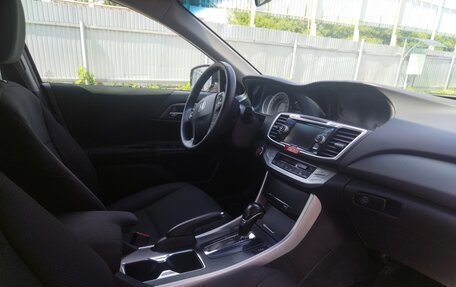 Honda Accord IX рестайлинг, 2013 год, 1 300 000 рублей, 6 фотография
