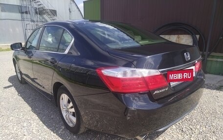 Honda Accord IX рестайлинг, 2013 год, 1 300 000 рублей, 9 фотография