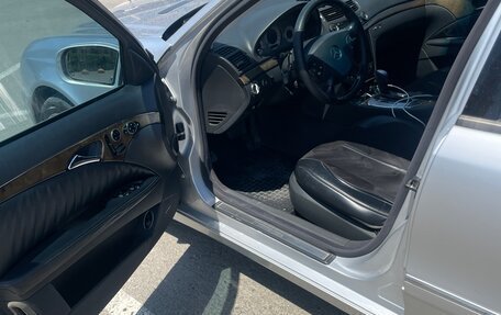 Mercedes-Benz E-Класс, 2002 год, 750 000 рублей, 6 фотография