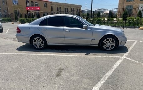 Mercedes-Benz E-Класс, 2002 год, 750 000 рублей, 3 фотография