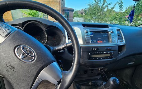 Toyota Hilux VII, 2012 год, 1 900 000 рублей, 3 фотография