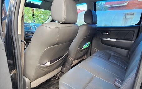 Toyota Hilux VII, 2012 год, 1 900 000 рублей, 4 фотография