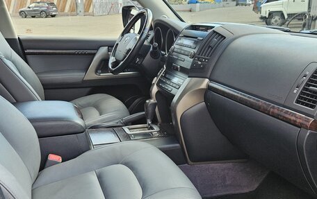 Toyota Land Cruiser 200, 2008 год, 3 030 000 рублей, 11 фотография