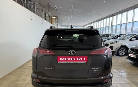 Toyota RAV4, 2019 год, 2 700 000 рублей, 5 фотография