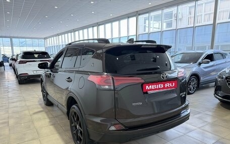 Toyota RAV4, 2019 год, 2 700 000 рублей, 6 фотография