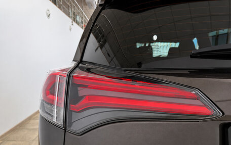 Toyota RAV4, 2019 год, 2 700 000 рублей, 19 фотография