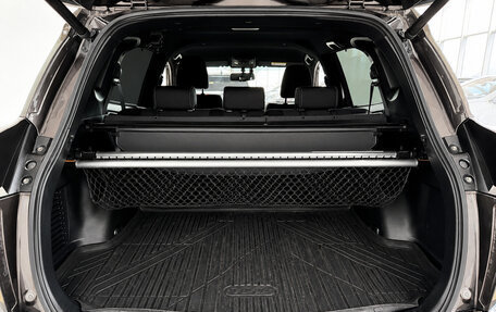 Toyota RAV4, 2019 год, 2 700 000 рублей, 23 фотография