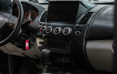 Mitsubishi Pajero Sport II рестайлинг, 2011 год, 1 350 000 рублей, 11 фотография