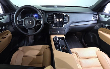 Volvo XC90 II рестайлинг, 2025 год, 8 000 000 рублей, 5 фотография