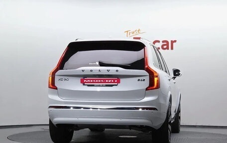 Volvo XC90 II рестайлинг, 2025 год, 8 000 000 рублей, 4 фотография