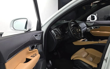Volvo XC90 II рестайлинг, 2025 год, 8 000 000 рублей, 10 фотография
