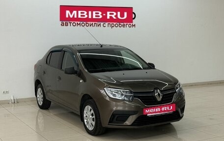 Renault Logan II, 2018 год, 850 000 рублей, 3 фотография