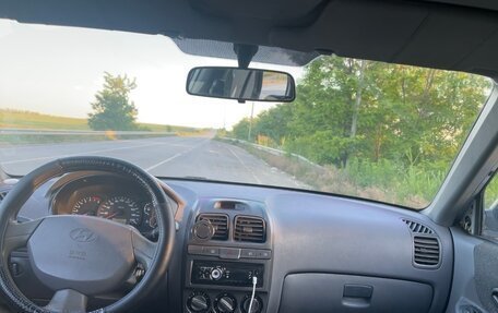 Hyundai Accent II, 2004 год, 330 000 рублей, 6 фотография