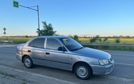 Hyundai Accent II, 2004 год, 330 000 рублей, 2 фотография