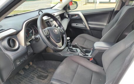 Toyota RAV4, 2013 год, 1 700 000 рублей, 8 фотография