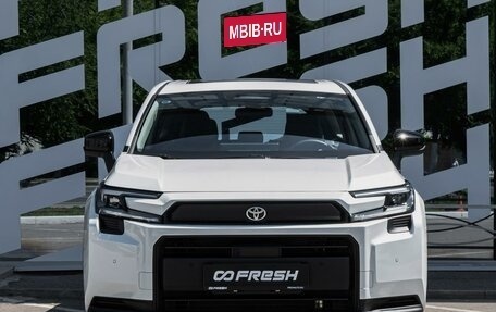 Toyota RAV4, 2025 год, 4 290 000 рублей, 3 фотография