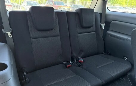 Toyota Wish II, 2005 год, 750 000 рублей, 16 фотография