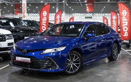 Toyota Camry, 2021 год, 3 350 000 рублей, 2 фотография
