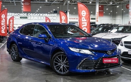 Toyota Camry, 2021 год, 3 350 000 рублей, 8 фотография