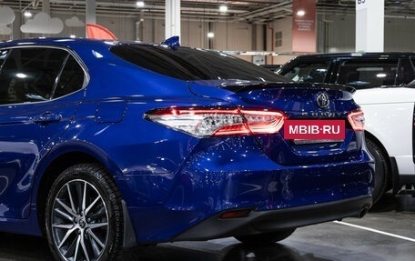 Toyota Camry, 2021 год, 3 350 000 рублей, 16 фотография