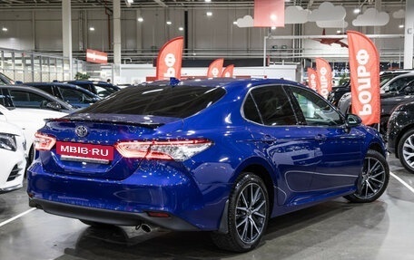 Toyota Camry, 2021 год, 3 350 000 рублей, 11 фотография