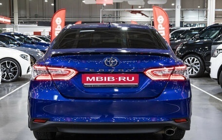 Toyota Camry, 2021 год, 3 350 000 рублей, 13 фотография