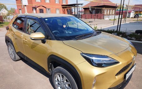 Toyota Yaris Cross, 2022 год, 1 900 000 рублей, 1 фотография