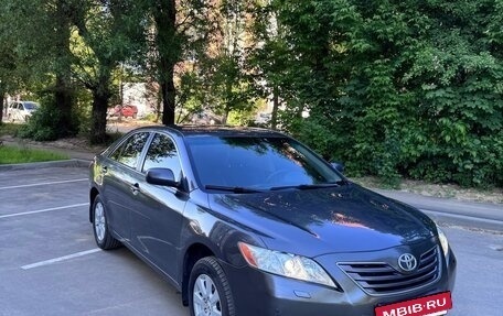 Toyota Camry, 2008 год, 999 000 рублей, 2 фотография