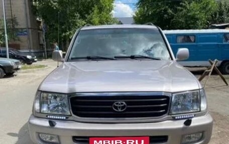 Toyota Land Cruiser 100 рестайлинг 2, 1999 год, 1 500 000 рублей, 6 фотография
