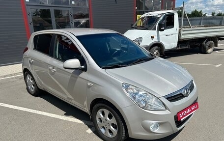 Hyundai i20 IB рестайлинг, 2010 год, 640 000 рублей, 3 фотография