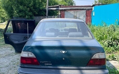 Daewoo Nexia I рестайлинг, 1997 год, 80 000 рублей, 4 фотография