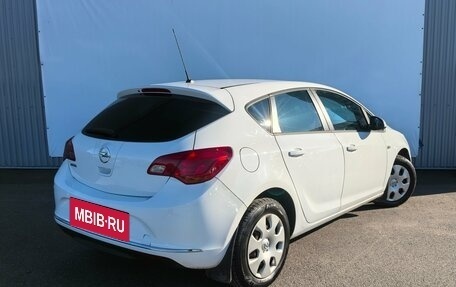 Opel Astra J, 2015 год, 690 000 рублей, 2 фотография