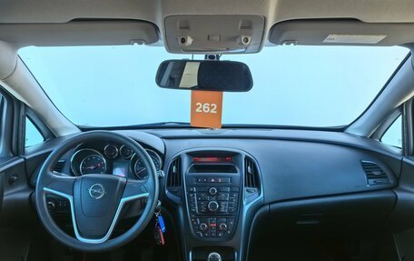 Opel Astra J, 2015 год, 690 000 рублей, 10 фотография