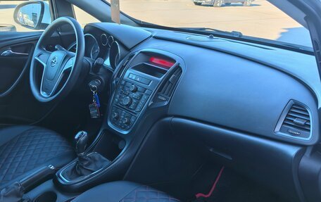Opel Astra J, 2015 год, 690 000 рублей, 20 фотография