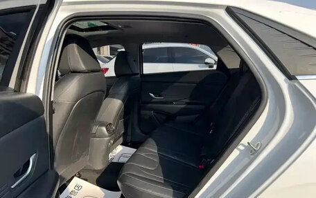Hyundai Elantra, 2023 год, 1 400 100 рублей, 15 фотография