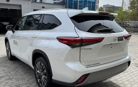 Toyota Highlander, 2026 год, 4 960 000 рублей, 7 фотография
