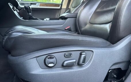 Volkswagen Touareg III, 2015 год, 2 450 000 рублей, 16 фотография
