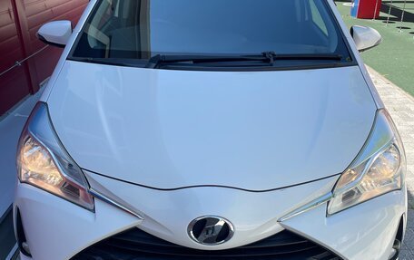 Toyota Vitz, 2018 год, 1 000 000 рублей, 2 фотография