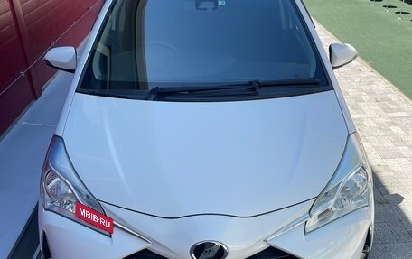 Toyota Vitz, 2018 год, 1 000 000 рублей, 3 фотография