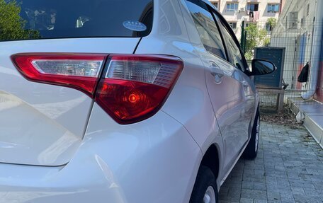 Toyota Vitz, 2018 год, 1 000 000 рублей, 12 фотография