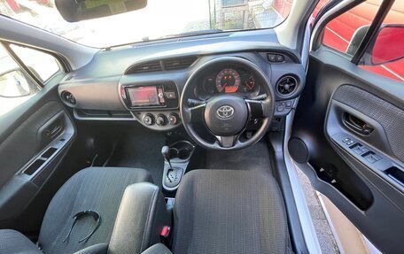 Toyota Vitz, 2018 год, 1 000 000 рублей, 10 фотография