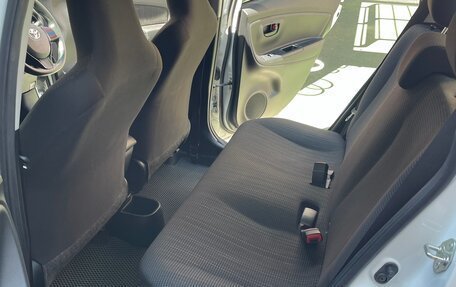 Toyota Vitz, 2018 год, 1 000 000 рублей, 24 фотография