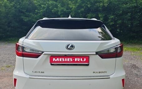Lexus RX IV рестайлинг, 2017 год, 3 900 000 рублей, 4 фотография