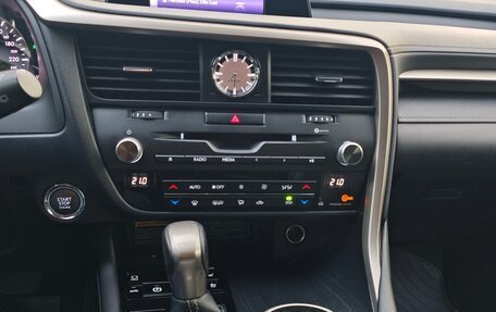 Lexus RX IV рестайлинг, 2017 год, 3 900 000 рублей, 13 фотография