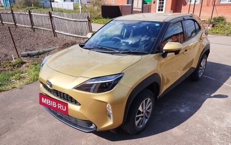Toyota Yaris Cross, 2022 год, 1 900 000 рублей, 4 фотография