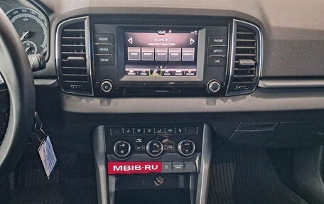 Skoda Karoq I, 2020 год, 2 332 000 рублей, 18 фотография